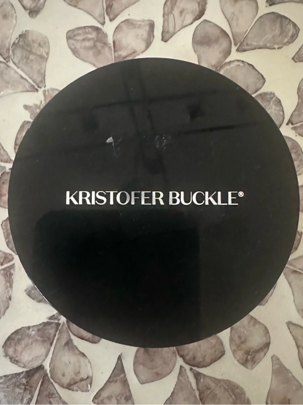 Kristofer Buckle Casting Call Translucent Loose Setting Powder